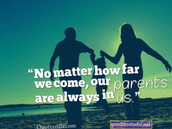 Làm thế nào để chúng ta làm cha mẹ của con trai mình khi bà ở bên nó?