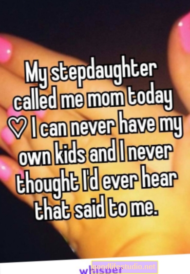 Моята доведена дъщеря ме нарича мама и нейната родена майка е изключително разстроена