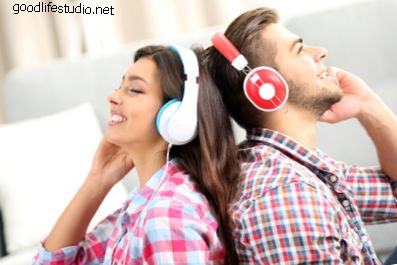 15 Catchy Modern Love Songs for Couples