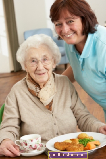 تساعد خدمات يوم الكبار لمرضى الخرف في تخفيف إجهاد مقدمي الرعاية