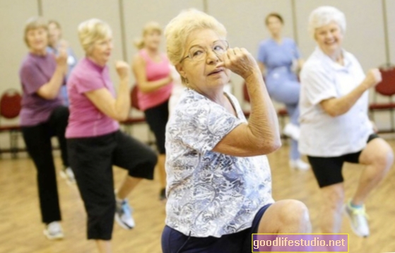 Аеробните упражнения помагат на възрастните възрастни да подобрят паметта
