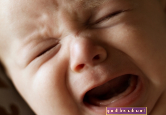 Kūdikiai jaučia skausmą panašiai kaip suaugusieji