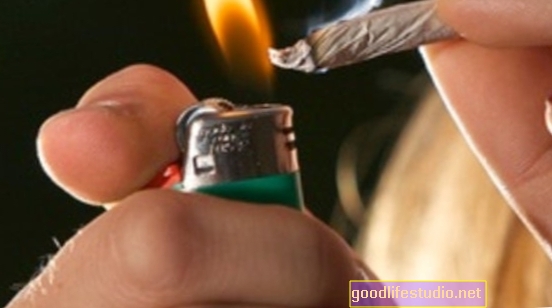 Fumar marihuana ocasional desde el principio puede causar cambios cerebrales