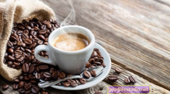 ترتبط القهوة بانخفاض مخاطر الإصابة بأمراض القلب والكبد وبعض أنواع السرطان