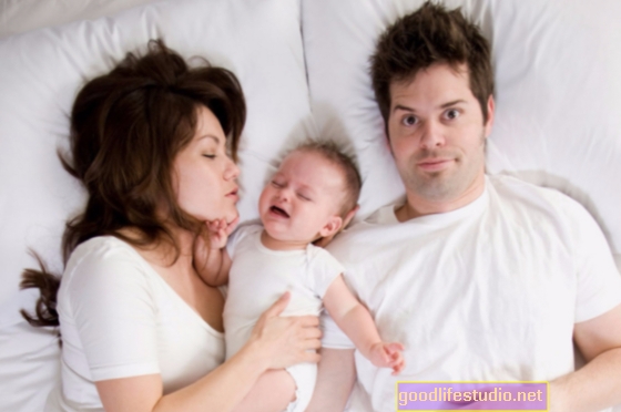 La felicidad de la pareja después del primer hijo afecta el tamaño de la familia