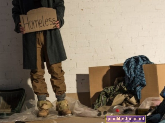 Il divieto di campeggio di Denver causa gravi problemi di salute pubblica ai senzatetto