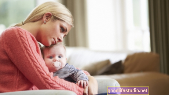 Las mamás deprimidas pueden despertar a sus bebés innecesariamente