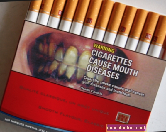 Những bức ảnh gây nhiễu loạn trên các gói thuốc lá Giúp người hút thuốc cân nhắc việc bỏ thuốc lá