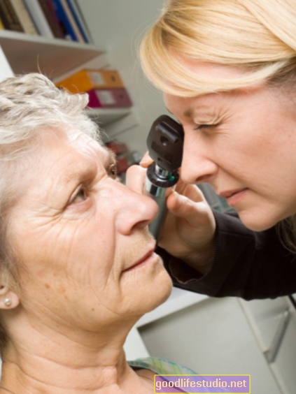 L'examen de la vue peut aider à la détection précoce de la maladie d'Alzheimer