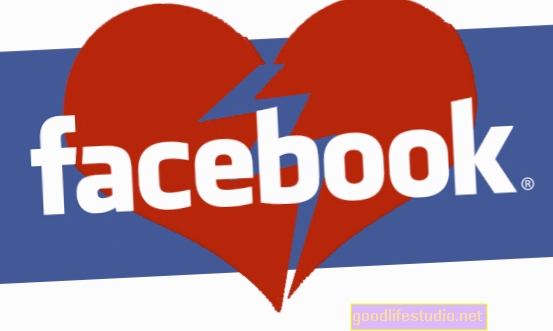 Facebook có thể có hại cho sự tự ái