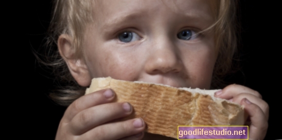 Гладно као дете може успорити когнитивни пад код неких старијих особа