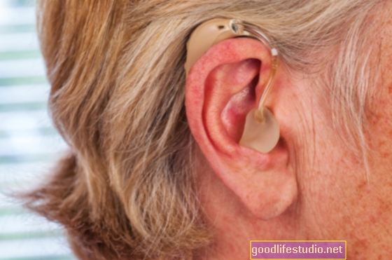 Perdita dell'udito collegata a complicazioni mentali, fisiche e sociali