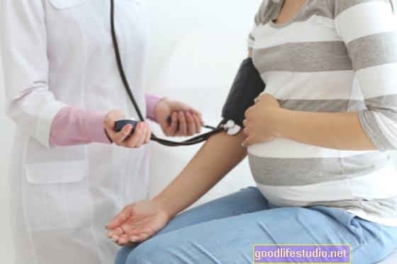 Vysoký krevní tlak v těhotenství souvisí s poruchami duševního zdraví dětí