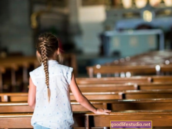 Kā reliģija ietekmē bērna attīstību?