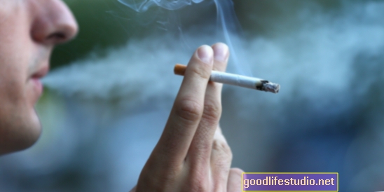 Rūkantiesiems genai daro įtaką nikotino pakaitinės terapijos sėkmei