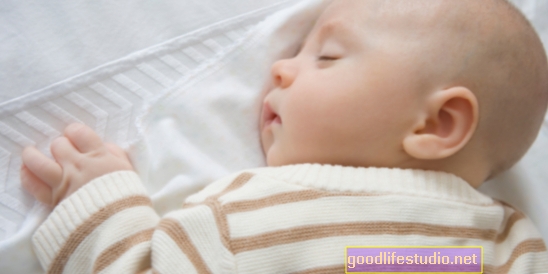 Težave s spanjem dojenčkov lahko napovedujejo motnje duševnega zdravja najstnikov