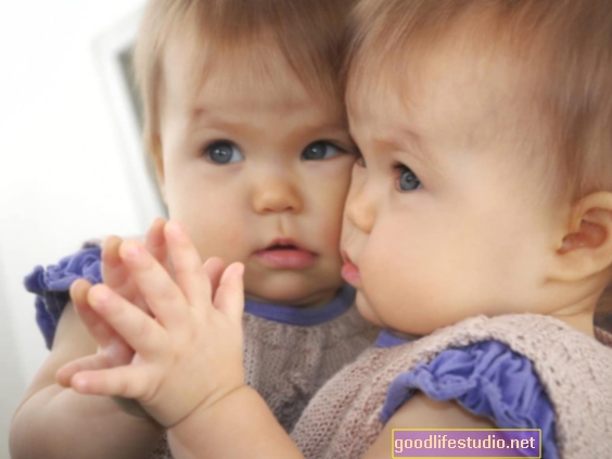 Takistatud imikud saavad tõenäolisemalt introvertseks täiskasvanuks