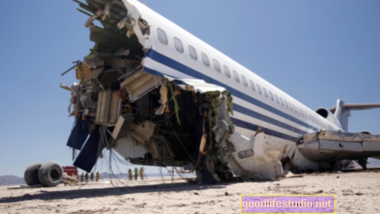 Jet’s Near-Disaster Sparks Study despre cine este vulnerabil la PTSD