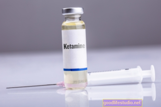 Ketamin lahko začasno olajša bipolarne bolnike