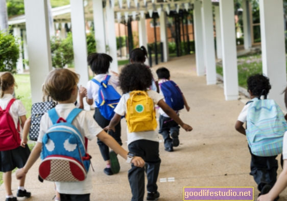 就学時の子供の年齢はADHD診断に影響を与える可能性があります