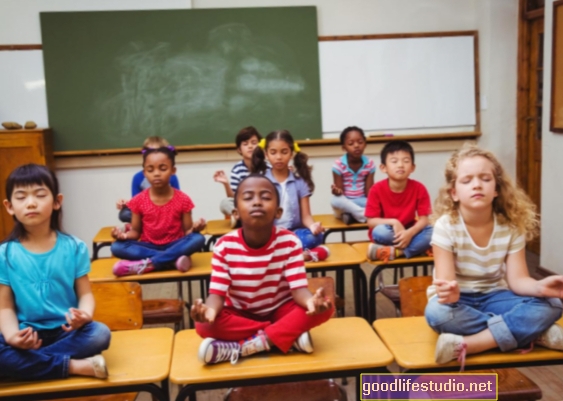 Achtsamkeitstraining hilft Schulkindern, Stress abzubauen
