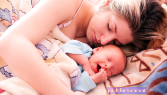 قد تحزن الأمهات الجدد على الولادة المبكرة ، لكن التكيف السريع هو المفتاح