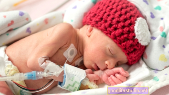 Frühgeborene auf der Intensivstation brauchen mehr Liebe, weniger Schmerzen