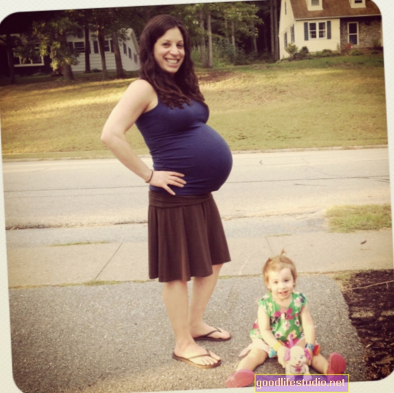 Debelost v nosečnosti lahko otroke ogrozi predčasno smrt