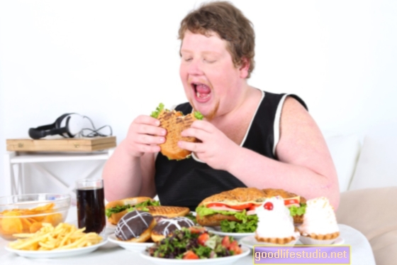 Makan berlebihan Berkaitan dengan Melihat Jenis Program Televisyen Khusus