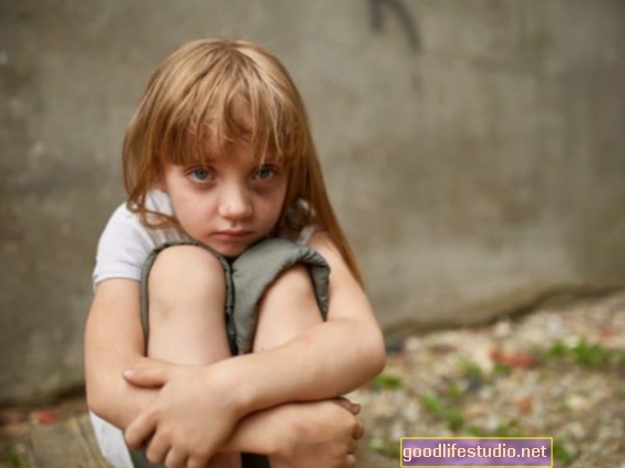 Vztrajna revščina vpliva na vsakega petega otroka v Združenem kraljestvu