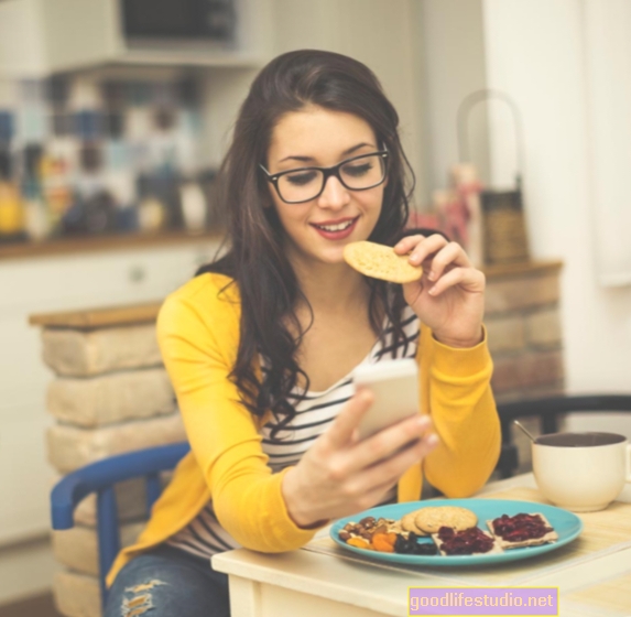 Blogas valgymo elgesys gali pabloginti nuotaiką