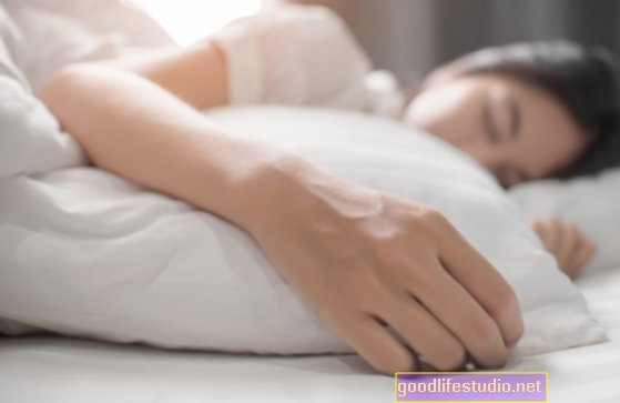 A rossz alvási minták kihívást jelentenek a romantikus kapcsolatokra