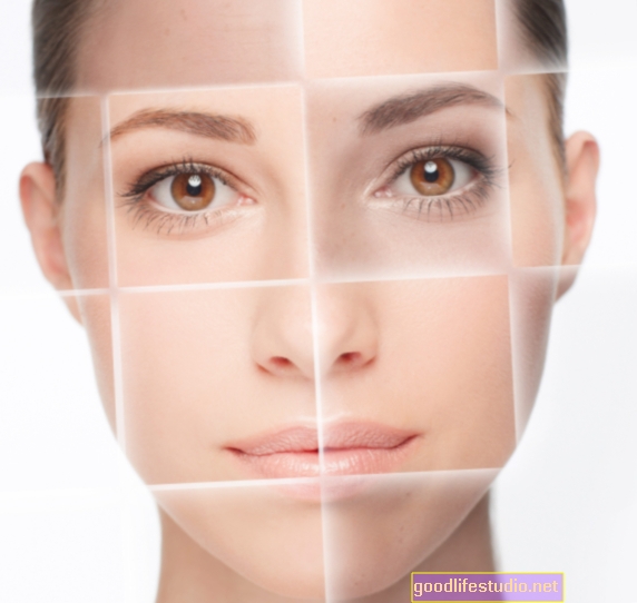 Prospective Fling aduce caracteristici faciale în față și centru