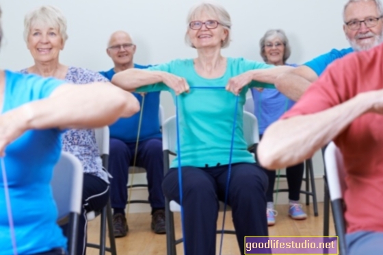 Ponovna opredelitev aktivnega staranja zunaj vadbe