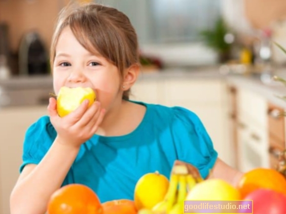 La repetición es clave para fomentar hábitos alimentarios saludables en la primera infancia