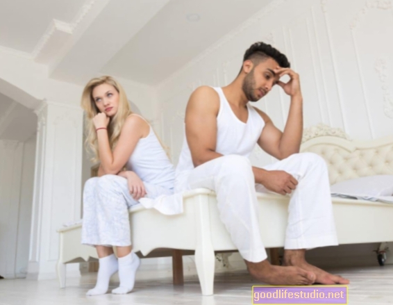 Дефіцит сну + конфлікт у шлюбі може збільшити ризик захворювання