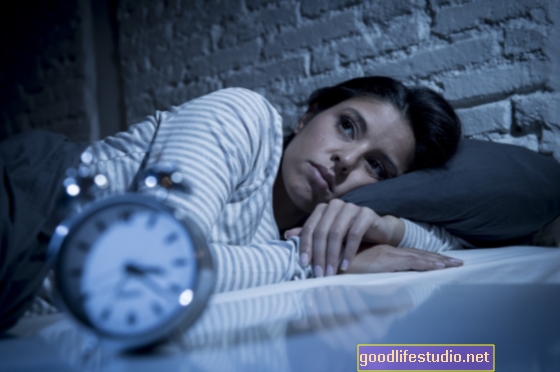 Staigāšana miegā, kas saistīta ar depresiju, trauksmi