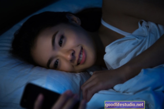 Telefon Pintar Merangsang Tidur Remaja