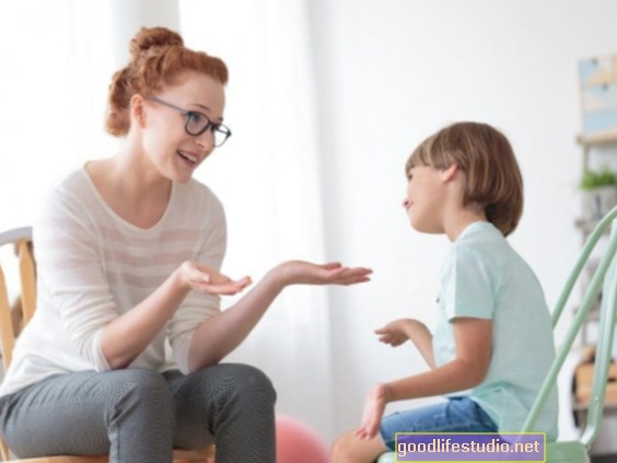 Menguatkan Ikatan dengan Anak Autistik Dapat Meringankan Tekanan Ibu, Kemurungan
