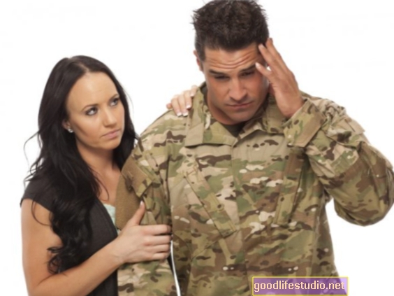 Az erős kapcsolatok csökkenthetik a katonai öngyilkosságok kockázatát