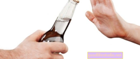 Kajian: Ibu Bapa Harus Mengelakkan Alkohol Selama Sebulan Sebelum Konsepsi
