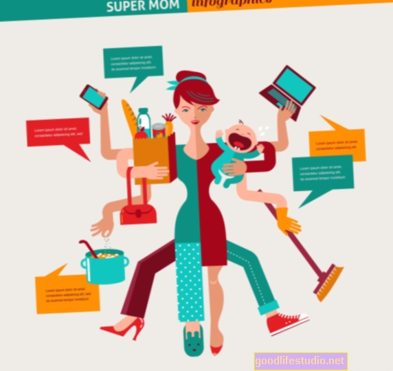 ‘Supermoms’ може да бъде жонглиране с работа, семейство, депресия