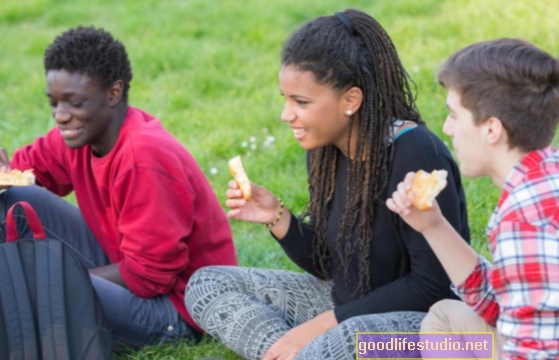 Paaugliams, kuriems trūksta maisto, kyla didesnis nutukimo pavojus