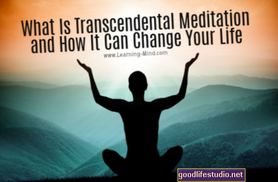 Transcendentinė meditacija gali palengvinti PTSS simptomus kolegijos studentuose
