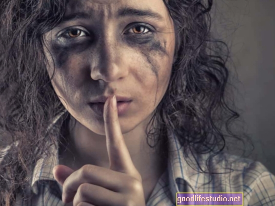 شكك في علاج العنف المنزلي