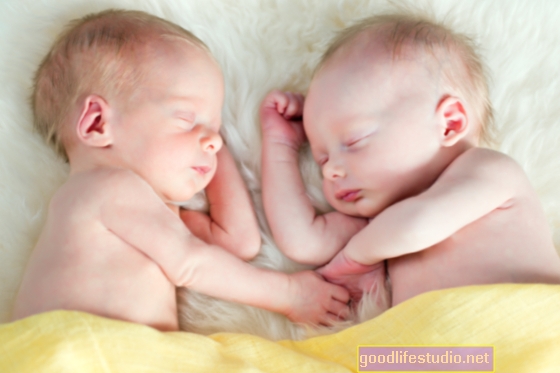 دراسة التوأم تدعم دور وزن الولادة في التوحد