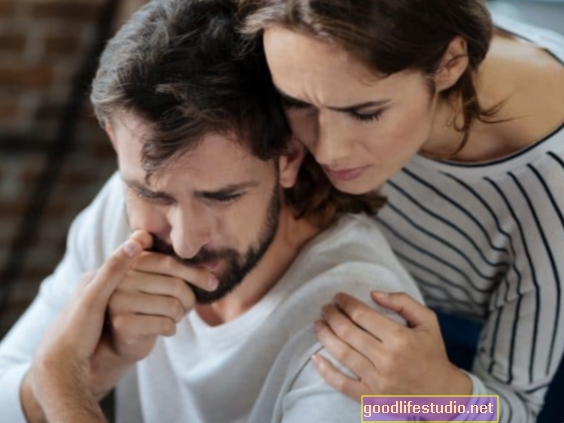 Визуелна подршка романтичног партнера може вам помоћи да ублажите стрес
