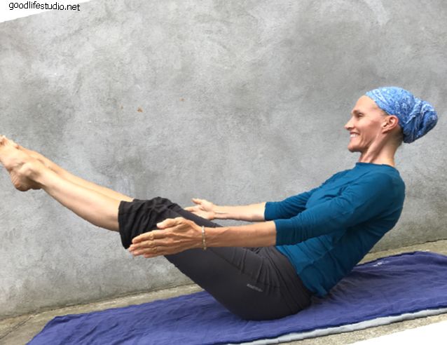 5 imagini Yoga pentru corp și minte în timpul eclipsei solare