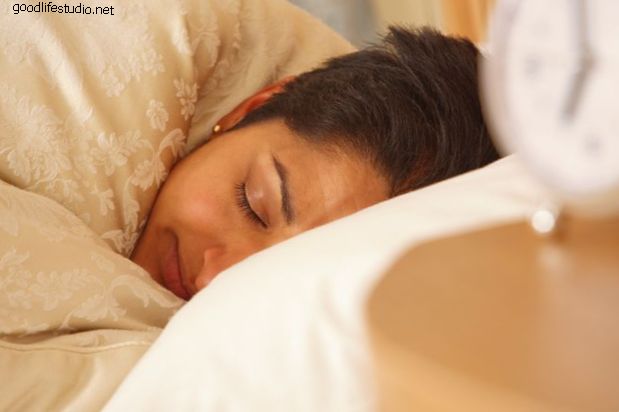 セラピーは慢性腰痛患者の睡眠を容易にします