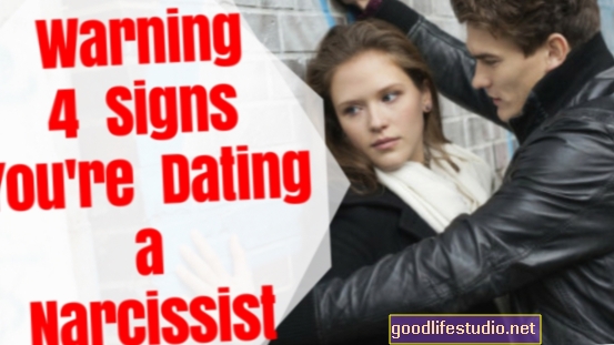 4 попереджувальні знаки, що ви зустрічаєтесь з нарцисом